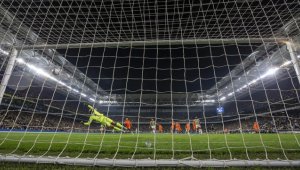 Fenerbahçe, yarın Medipol Başakşehir'e konuk olacak