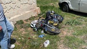 Genç motosiklet sürücüsü kazada hayatını kaybetti