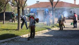 İncesu’da mezarlıklar bayram ziyareti için hazırlanıyor