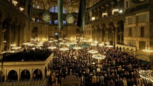 Kadir Gecesi dualarla idrak edildi