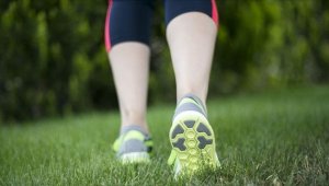 Kalp sağlığını korumak için egzersiz ve yürüyüş yapıp sigaradan uzak durun