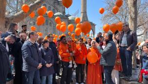 Kampanyası tamamlanan Melih Eymen için balon uçuruldu