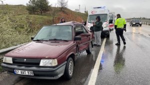 Kırıkkale'de kamyonla çarpışan otomobildeki 4 kişi yaralandı