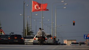 Konya-Ankara kara yolunda tatil dönüşü yoğunluğu yaşanıyor