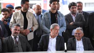 Milli Savunma Bakanı Hulusi Akar: Suriye'de 10 terörist etkisiz hale getirildi