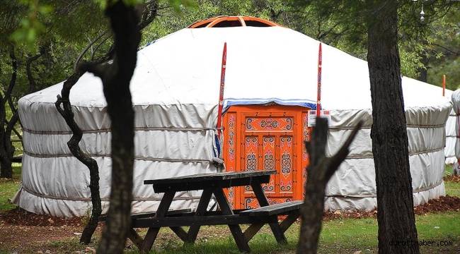 Moğolistan'dan gönderilen 40 otağ Adıyaman'daki Ali Dağı Mesire Alanı'na kuruldu