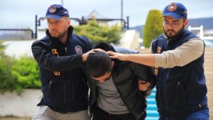 Sahte konteyner ilanlarıyla depremzedeleri dolandırdığı iddiasıyla 1 kişi yakalandı