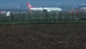 SON DAKİKA… Kayseri'de Yolcu uçağının motoru yandı: Acil iniş yaptı