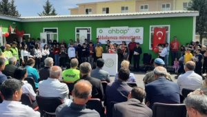 Adıyaman Gölbaşı'nda prefabrik yaptırılan fen lisesi açıldı