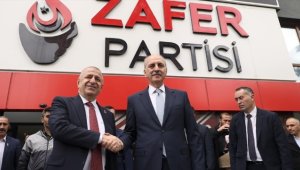 AK Parti Genel Başkanvekili Kurtulmuş, Zafer Partisi Genel Başkanı Özdağ'ı ziyaret etti
