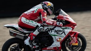 Bahattin Sofuoğlu, Dünya Supersport Şampiyonası'nda ilk zaferine İspanya'da ulaştı