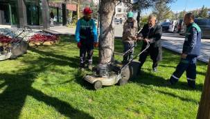 Başkan Büyükkılıç’tan Belediye Parkında Bahar Mesaisi