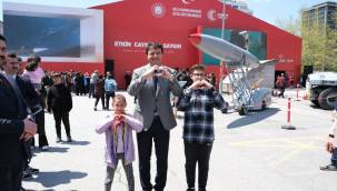 CHP Kayseri Milletvekili Adayı Arıkan Milli Savunma Bakanlığı Dijital Gösterim Merkezi’ni Ziyaret Etti