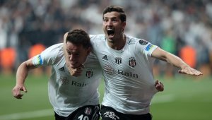 Derbide 3 puan Beşiktaş'ın oldu