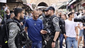 Fanatik Yahudi yerleşimciler, işgal altındaki Doğu Kudüs'te Filistinlilere saldırdı