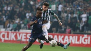 Fenerbahçe deplasmanda Giresunspor ile 1-1 berabere kaldı