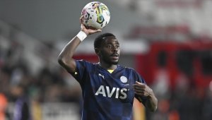 Fenerbahçe'de sakatlanan Osayi-Samuel, Trabzonspor ve Sivasspor maçlarını kaçıracak