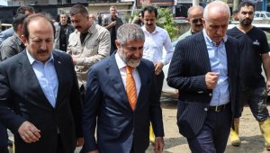 Hazine ve Maliye Bakanı Nebati: (Mersin'deki sağanak) Zarar gören hanelere 10'ar bin liralık yardım gidecek