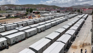 Kahramanmaraş'ta konteynerlerin üstü çatıyla kaplanıyor