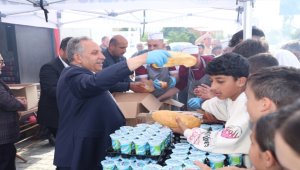 Kayseri'den deprem bölgelerine destekler sürüyor