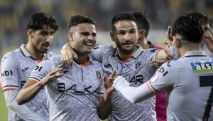 Medipol Başakşehir kupa finalinde Fenerbahçe'nin rakibi oldu