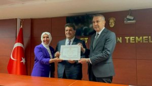 Niğde'den milletvekili seçilen Uzkurt, Gürer ve İnce, mazbatalarını aldı