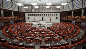 TBMM'de temsil edilecek 15 partiden 8'inin genel başkanları milletvekili olarak görev yapacak