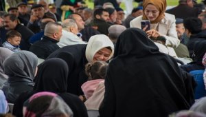 AK Parti'li Gürcan, Eskişehir'de vatandaşlarla buluştu