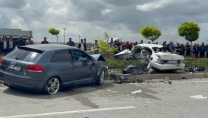 Aksaray'daki trafik kazasında 3 kişi öldü, 2 kişi yaralandı