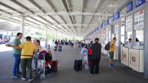 Antalya'ya hava yoluyla gelen turist sayısı 5 milyonu aştı