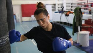 Busenazların başarısından etkilenip döndüğü boksta olimpiyat vizesi istiyor
