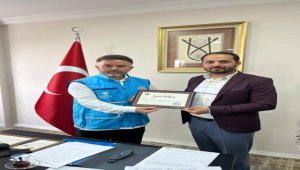 Deprem bölgesinde gönüllü görev yapan müftülük personeline başarı belgesi verildi