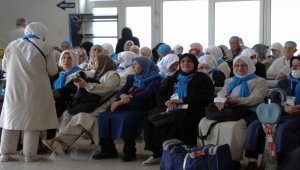 ESTÜ Hasan Polatkan Havalimanı'ndan ilk hac kafilesi uğurlandı