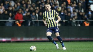 Fenerbahçe'nin vazgeçilmezi Szalai