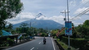 Filipinler'de Mayon Yanardağı'nın çevresinde tahliyeler sürüyor