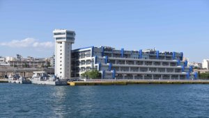 Frontex Direktörü, göçmenleri taşıyan tekneyi alabora olmadan önce Yunanistan'a bildirdiklerini açıkladı