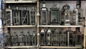 Geçmişte aydınlatmayı sağlayan fenerler günümüzde hediyelik eşya olarak üretiliyor