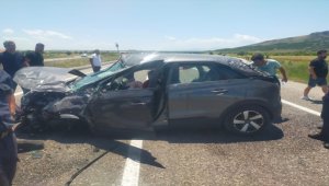 Hüyük'te devrilen otomobildeki 3 kişi yaralandı