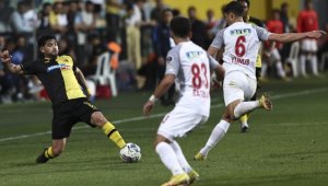 İstanbulspor, HangiKredi Ümraniyespor'u mağlup etti