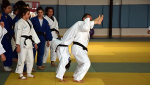 Kadın Ümit Milli Judo Takımı, Avrupa Şampiyonası'na "altın madalya" parolasıyla hazırlanıyor