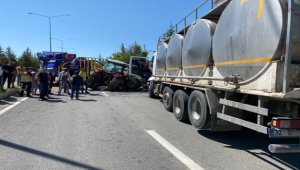 Konya'da süt tankeri ile traktörün çarpıştığı kazada 2 kişi yaralandı