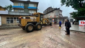 Samsun'un Ladik ilçesinde taşkınlar sonrası temizlik çalışması başladı