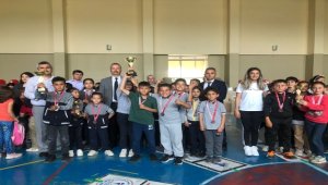 Sarıoğlan'da Geleneksel Çocuk Oyunları etkinliği yapıldı