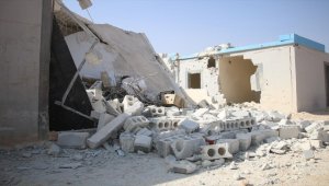 Terör örgütü PKK/YPG'nin Afrin'deki briket evlere düzenlediği roketli saldırıda 3 sivil yaralandı