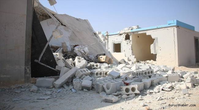 Terör örgütü PKK/YPG'nin Afrin'deki briket evlere düzenlediği roketli saldırıda 3 sivil yaralandı