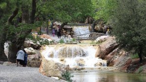 Acıpayam Kanyonu bayramda da doğaseverlerin uğrak noktası oldu