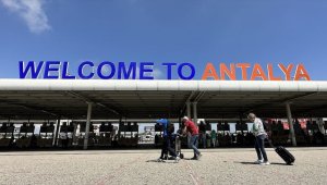 Antalya'ya 6 ayda hava yoluyla gelen turist sayısı 5,5 milyonu geçti