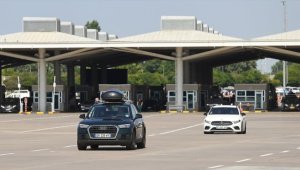 Avrupa'da yaşayan Türklerin tatil için yurda gelişleri sürüyor