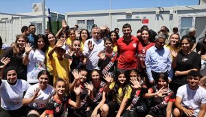 Bakan Bak: Kabinemizin, hükümetimizin önceliği deprem bölgesindeki yaraları süratle sarmak