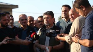 Bakan Yumaklı: Çanakkale'deki orman yangınında sekiz köy etkilendi